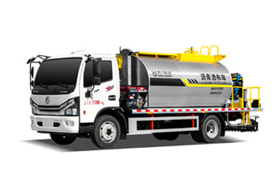 東風(fēng)D7瀝青灑布車(chē) 