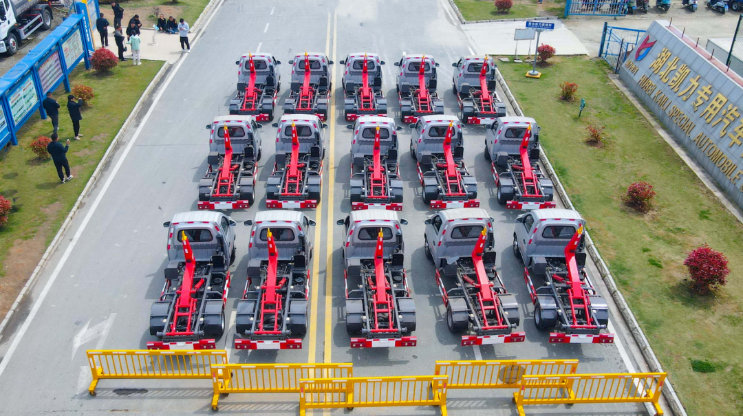 【批量發(fā)車】震撼！凱力風長安勾臂又一次批量發(fā)車，這才叫天生爆款！