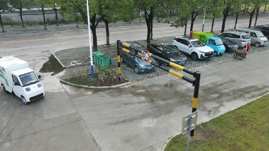 2025050513107698.gif 3.gif